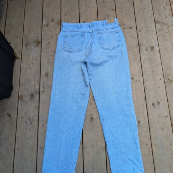 L.L. Bean Men's y2k Light Wash Classic Fit Straight Leg Jeans Size 34x32 - Picture 10 of 12
